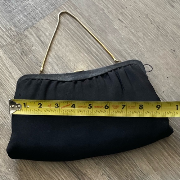 Vintage 1950s Black Fabric Gold Metal Clasp Top Shoulder Bag and Change Purse - Picture 14 of 15
